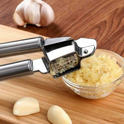 Stainless Steel Garlic Press – Manual Mincer & Crusher